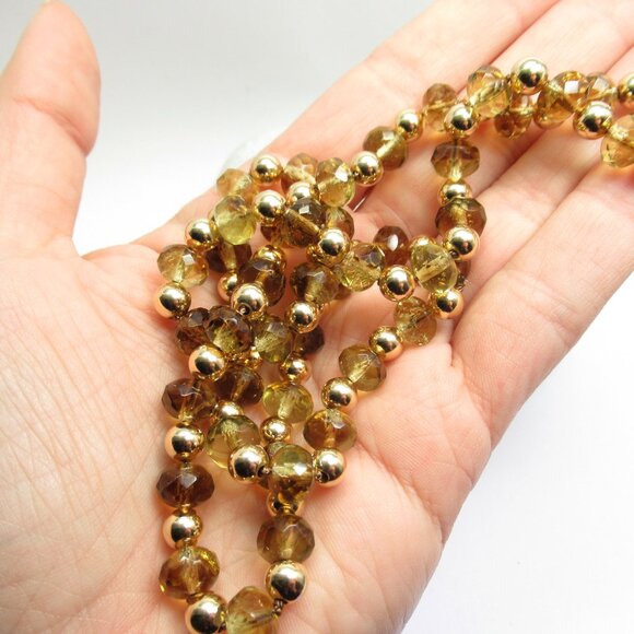 Gold and Uranium glass bead necklace - Picture 8 of 12